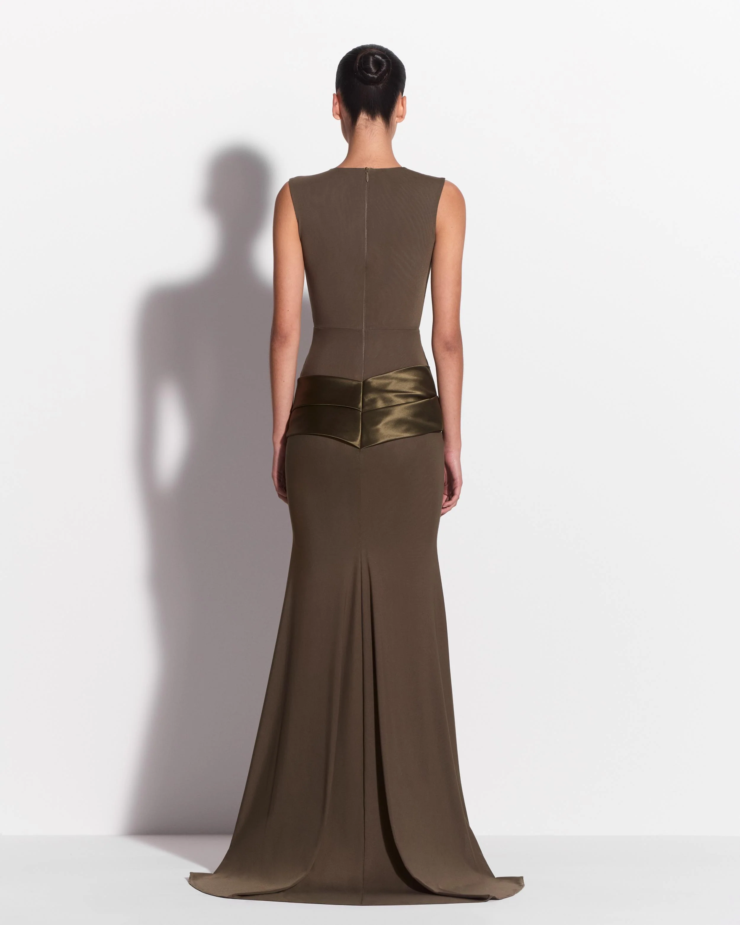 Sleeveless Gown in Stretch Mesh - Image 2